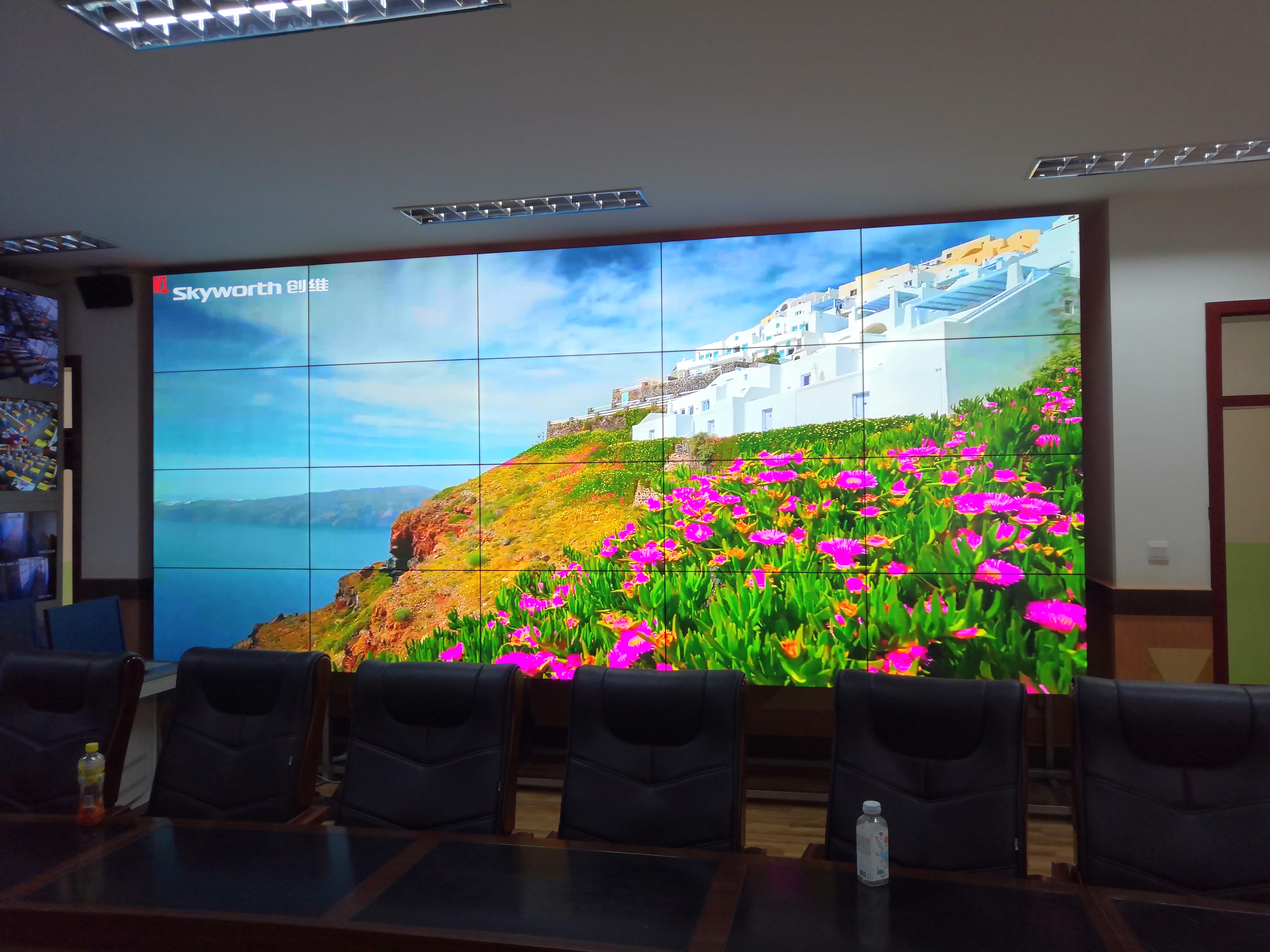 醫(yī)院掛號大廳裝LED屏后，投訴率下降40%！排隊叫號屏的隱藏管理哲學(xué)”